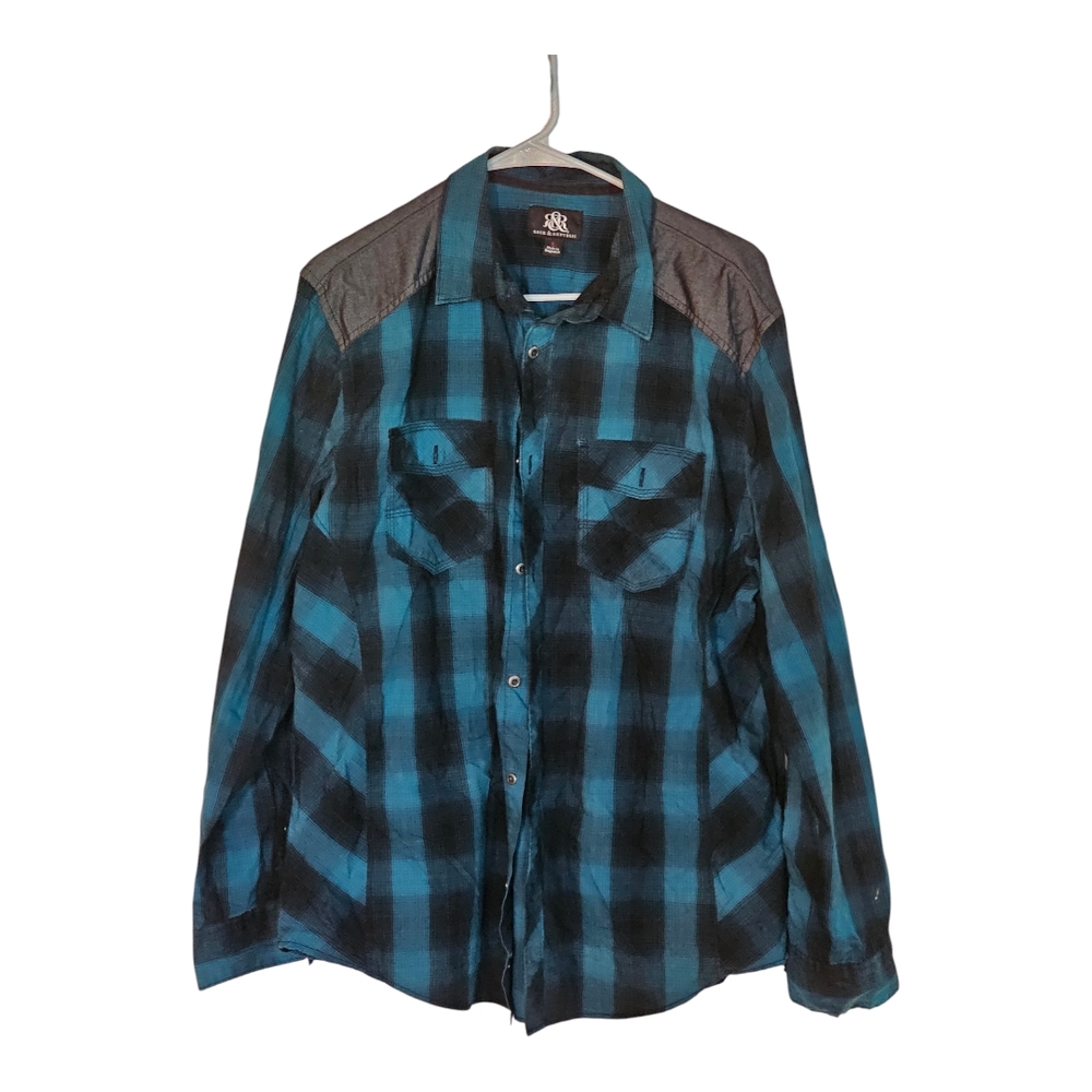 Rock & Republic: Blue and Black Plaid Men's Button Down Long Sleeve Flannel 💛